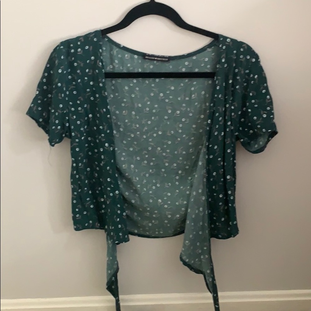 Brandy Melville wrap top